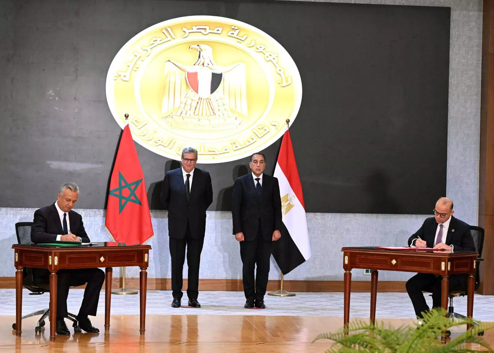 رئيسا حكومة مصر والمغرب يشهدان توقيع اتفاقيات تعاون