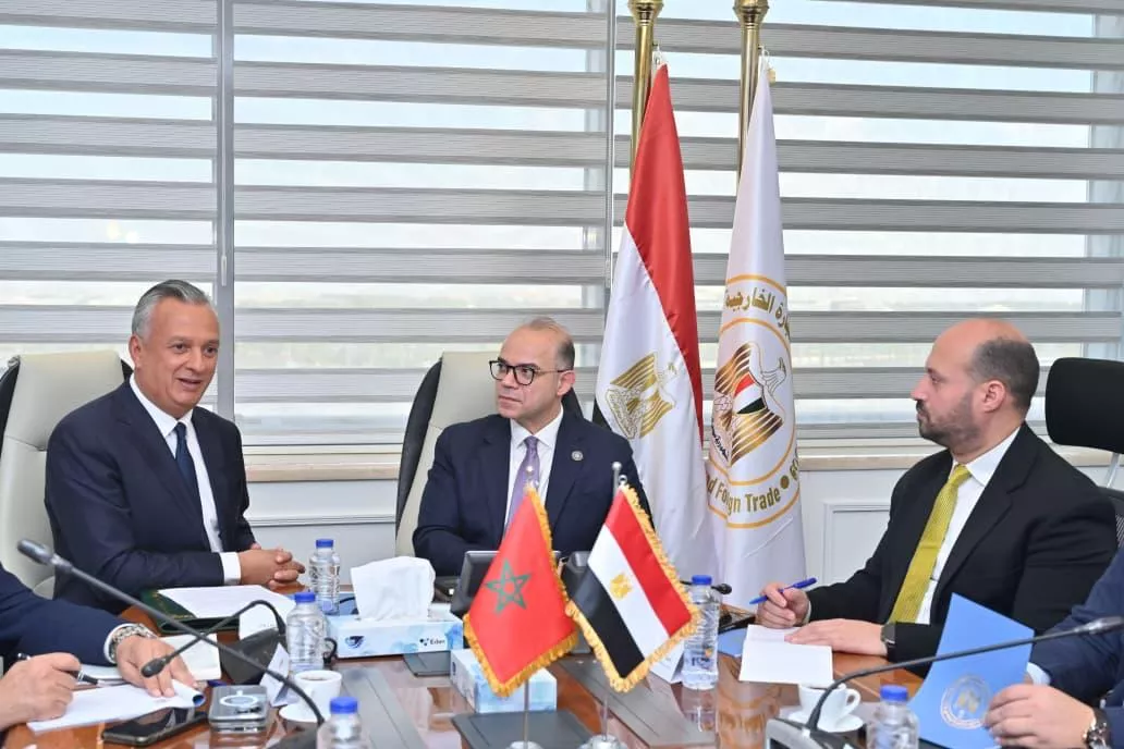 وزير الاستثمار يجتمع مع وزير الاستثمار المغربي