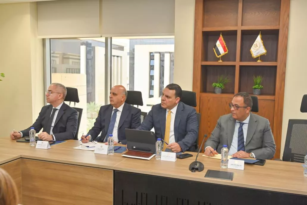 وزير الاستثمار يتابع مؤشرات الأداء وخطط العمل بالهيئات