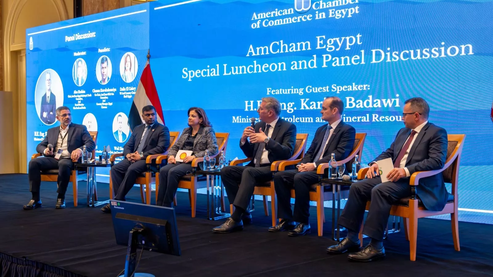 وزير البترول والثروة المعدنية يجتمع مع غرفة التجارة الأمريكية