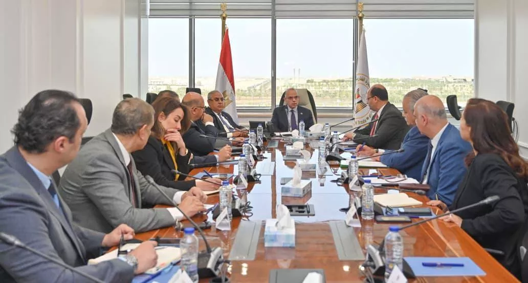 وزير الاستثمار يتابع ملف تطوير الأصول السياحية 