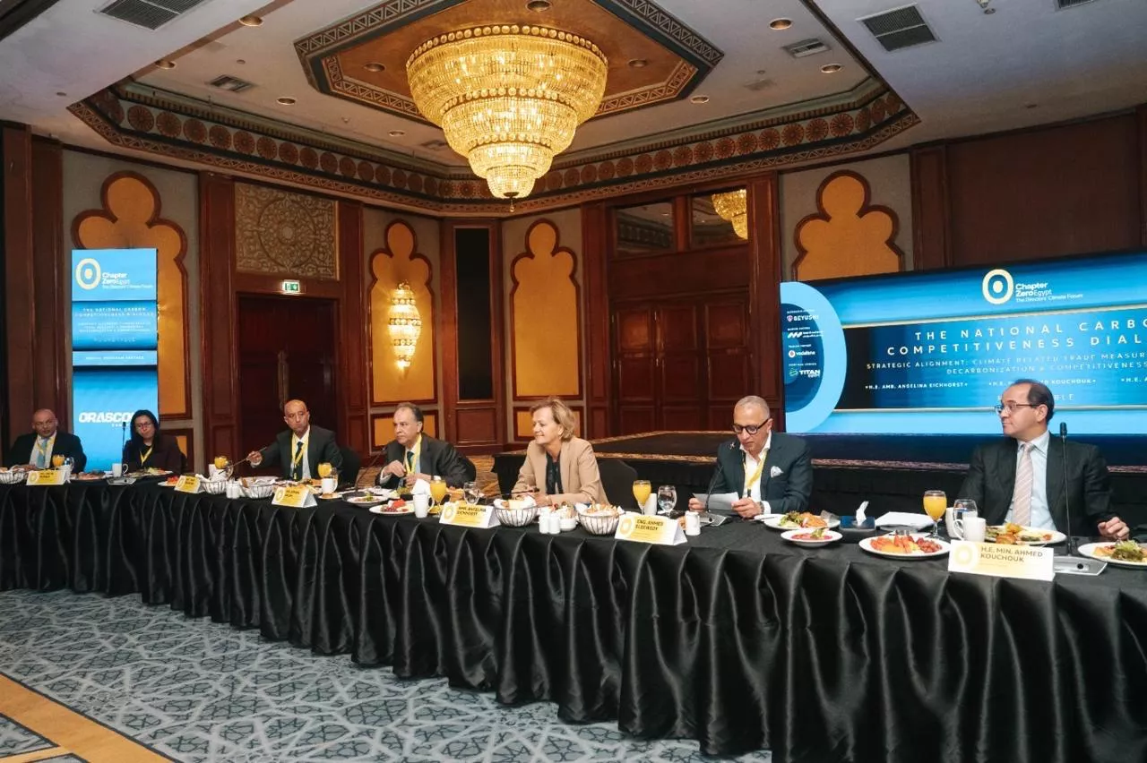 وزير المالية في مائدة مستديرة حول العمل على خفض الانبعاثات الكربونية في شابتر زيرو إيجيبت