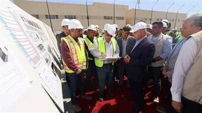 وزير النقل يتابع معدلات تنفيذ مشروع مونوريل غرب النيل
