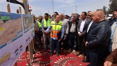 وزير النقل يتفقد مواقع العمل بالطريق الساحلي «القنطرة شرق - العريش- رفح»