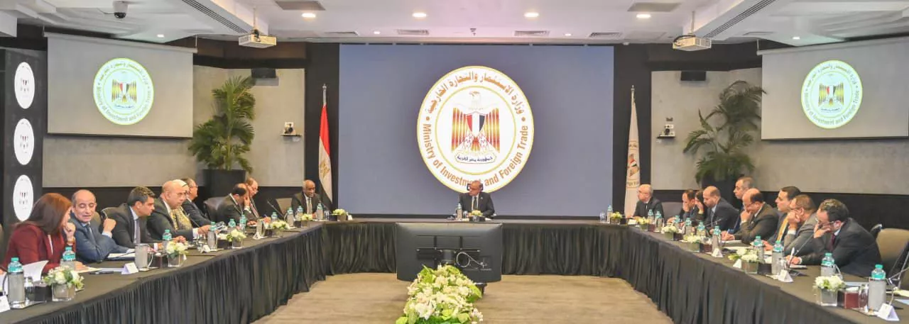 وزير الاستثمار يجتمع مع ممثلي الخارجية والزراعة