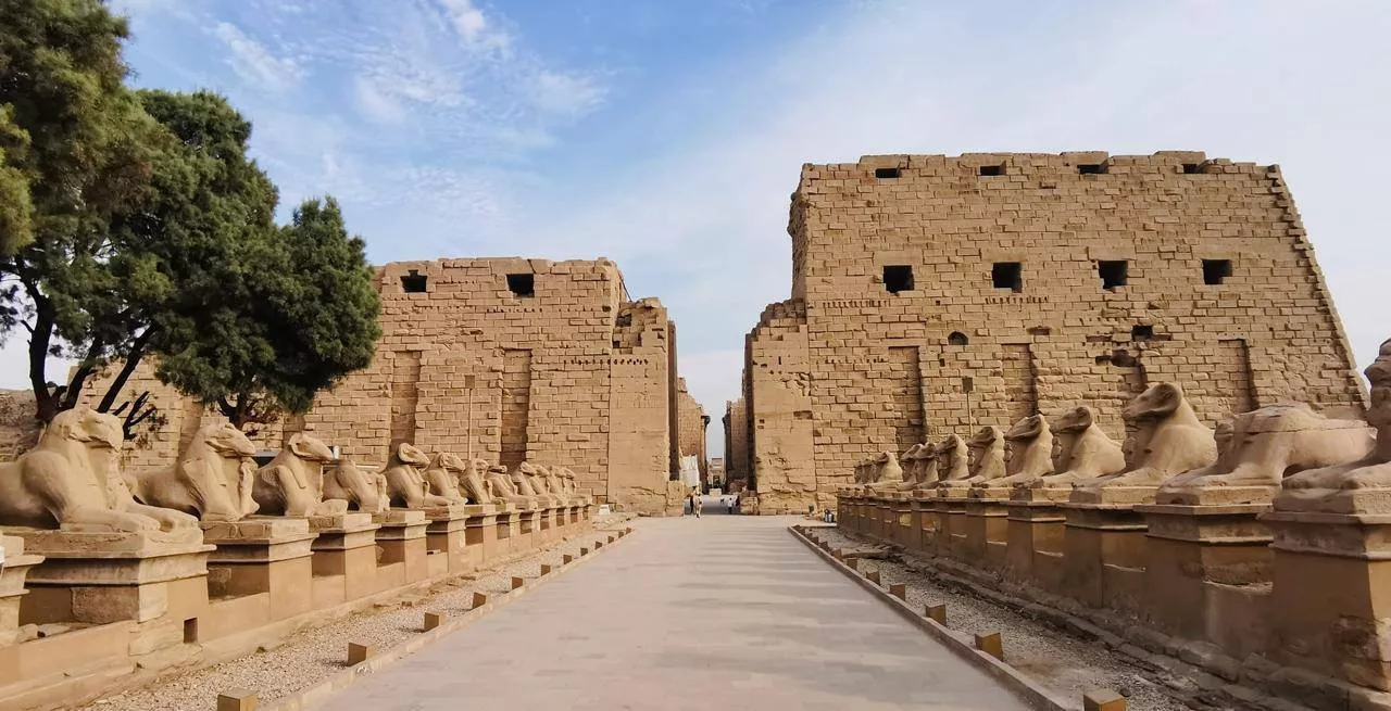 بدء مشروعات ترميم وتطوير معابد الأقصر والكرنك
