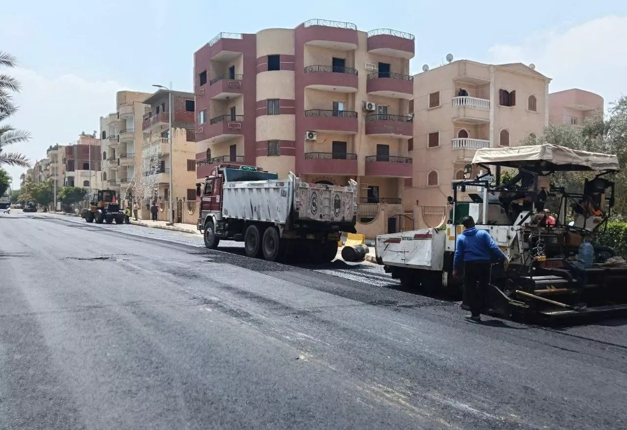 المنشاوي تتابع الموقف التنفيذي لمشروعات الطرق بالمدن الجديدة