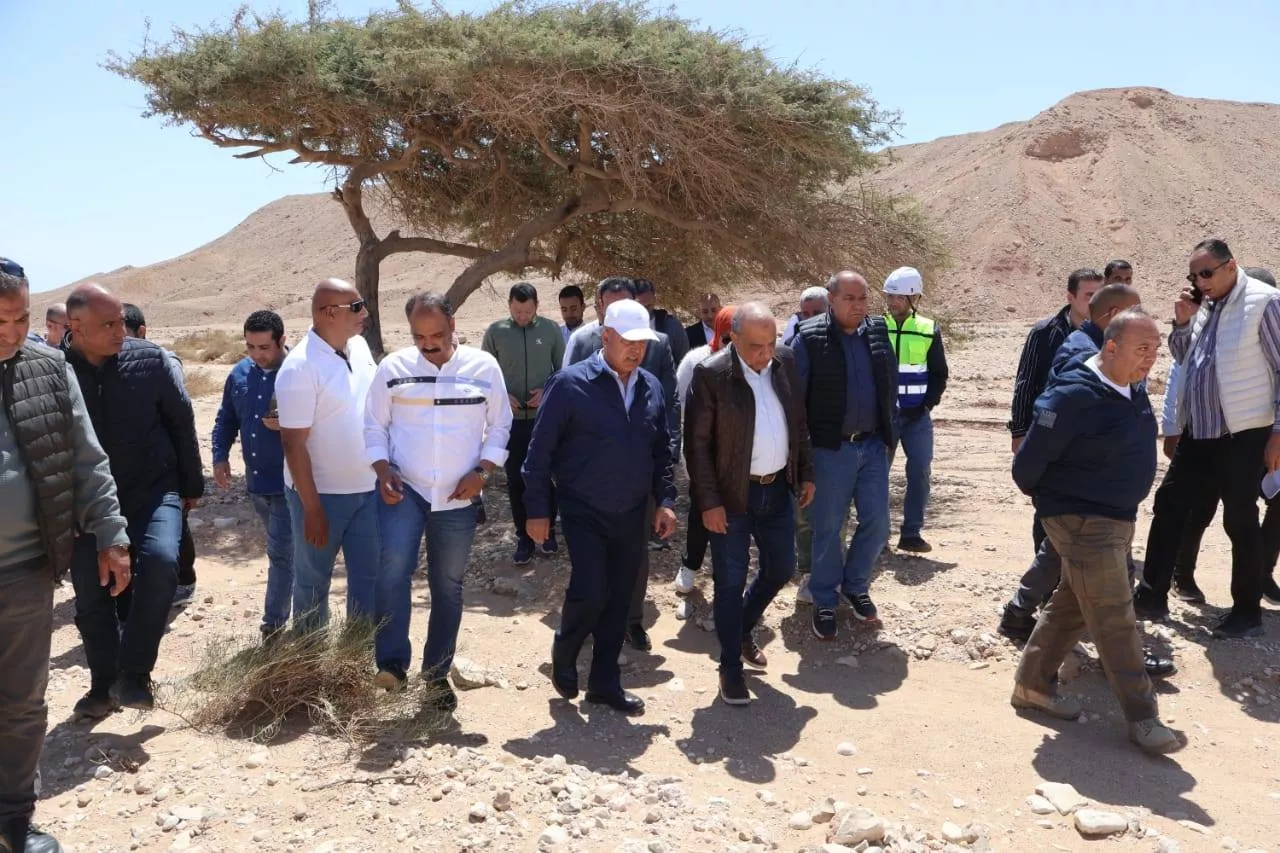 وزيرا النقل والكهرباء في زيارة ميدانية إلى منطقة جبل الجلالة