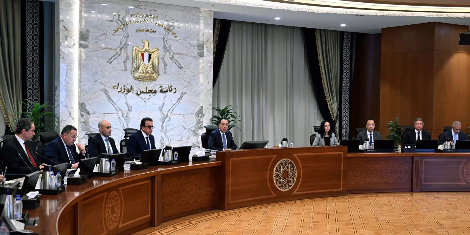 مدبولي يتابع إجراء مواجهة مخاطر المنصات والألعاب الالكترونية