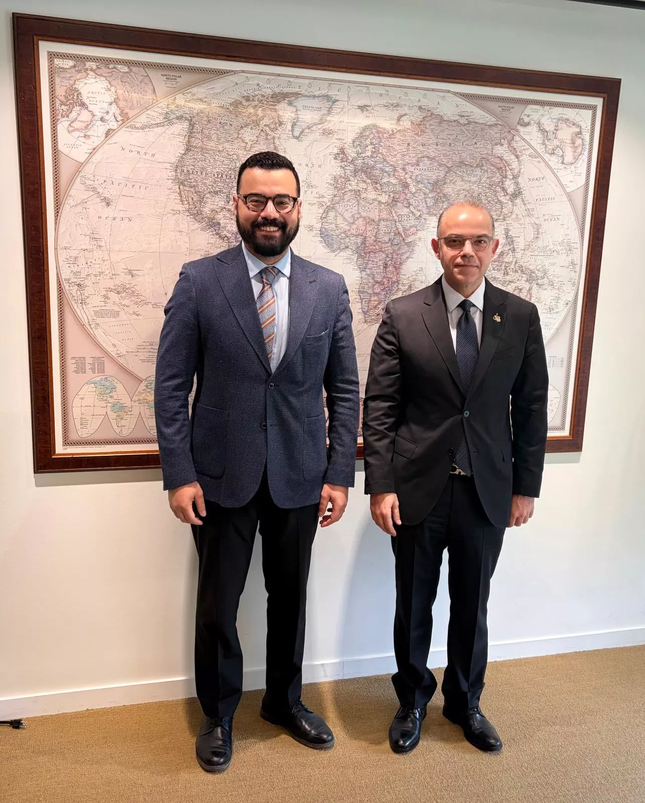 محمد فريد يترأس مائدة مستديرة بمقر شركة McLarty Associates