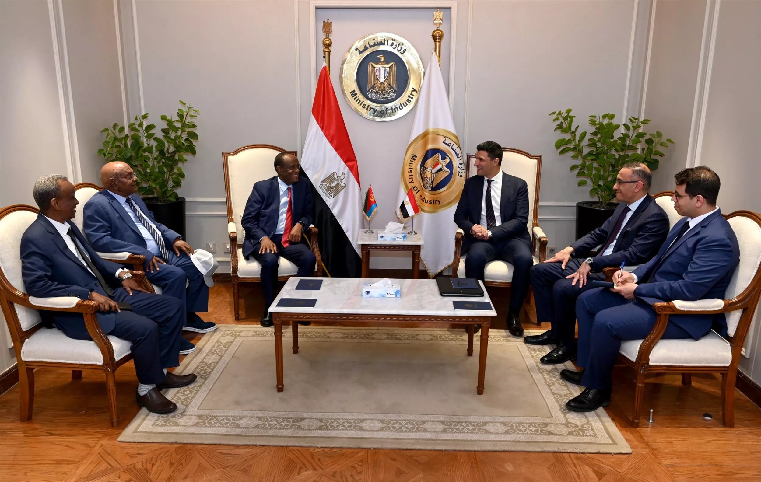 بحث سبل تعزيز التعاون بين مصر وإريتريا