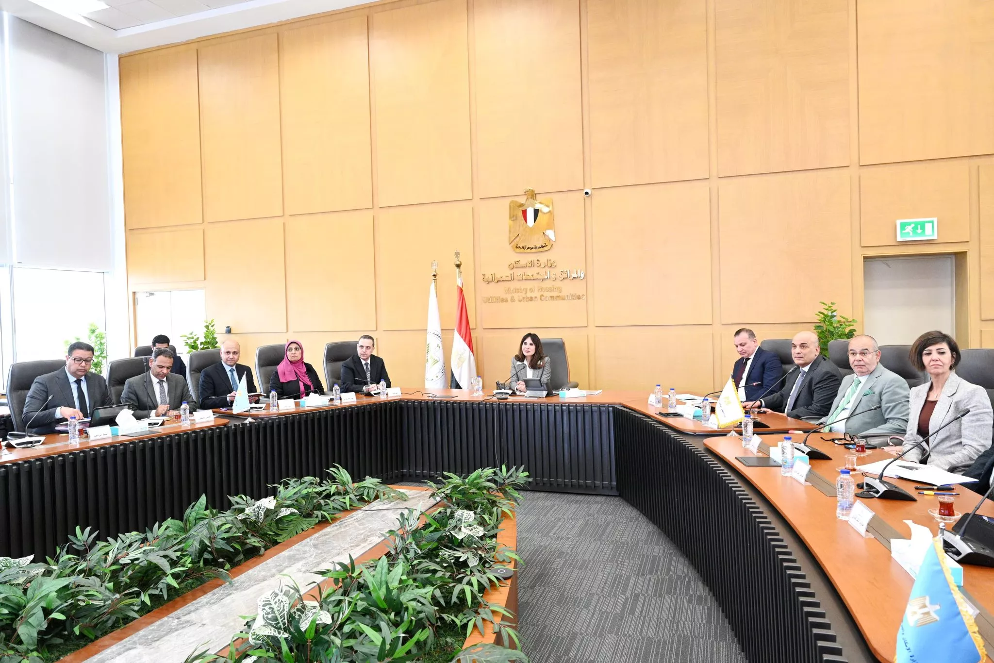 وزيرة الإسكان تلتقي مسؤولي شركة HDP