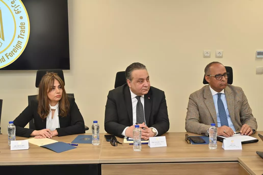وزير الاستثمار يتابع مؤشرات الأداء وخطط العمل بالهيئات