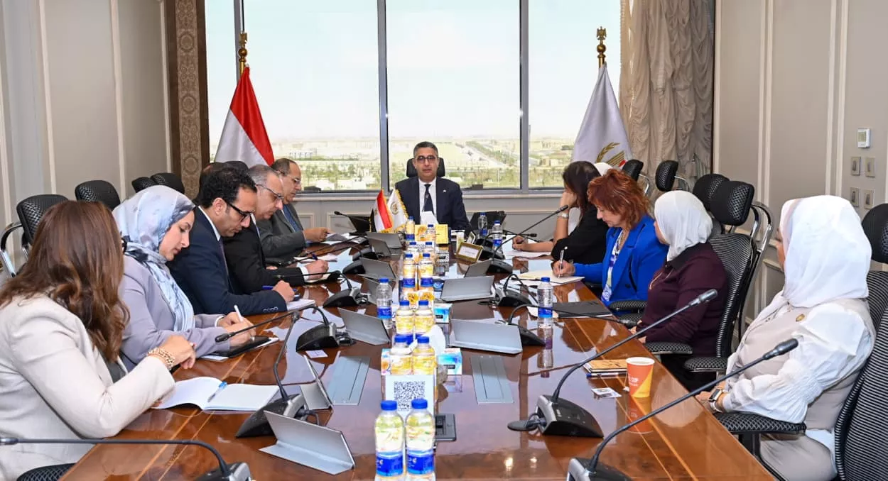 وزير التموين يعقد اجتماعًا مع مسؤولي برنامج الأغذية العالمي