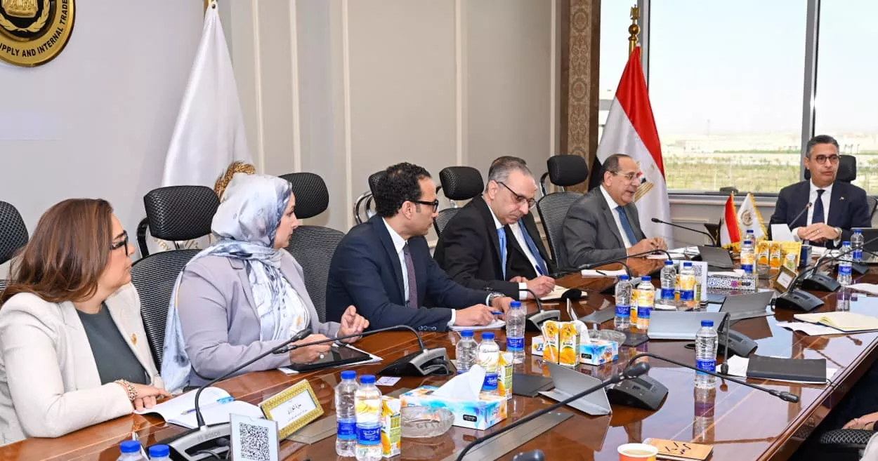 وزير التموين يعقد اجتماعًا مع مسؤولي برنامج الأغذية العالمي