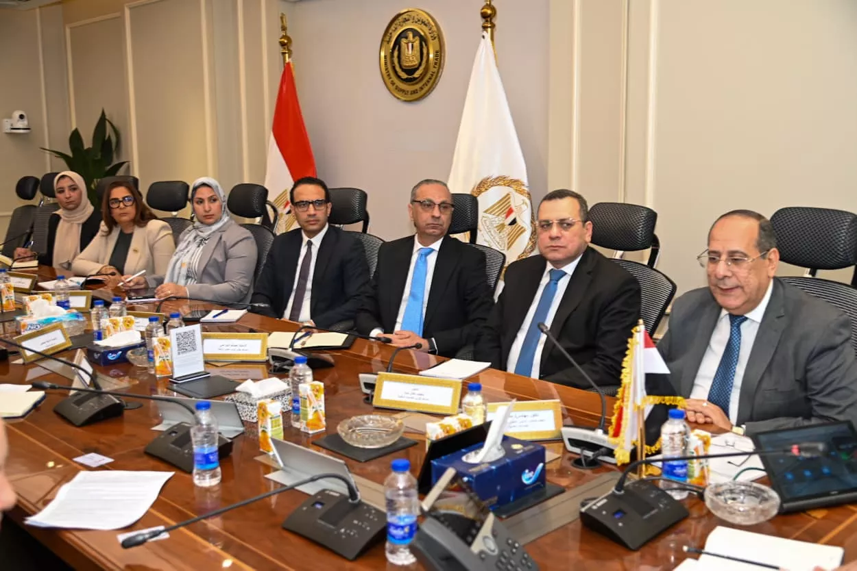 وزير التموين يعقد اجتماعًا مع مسؤولي برنامج الأغذية العالمي