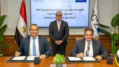 توقيع عقود 3 مشروعات جديدة في السخنة باستثمارات 18 مليون دولار