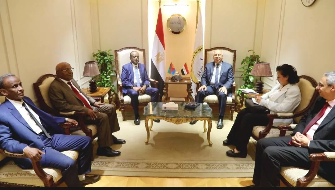 وزير النقل يستقبل المستشار الاقتصادي للرئيس الإريتري