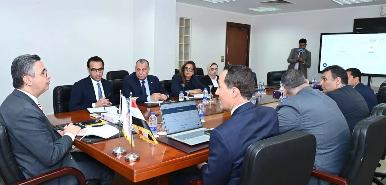 وزير التموين يتابع جهود جهاز تنمية التجارة الداخلية في التحول الرقمي