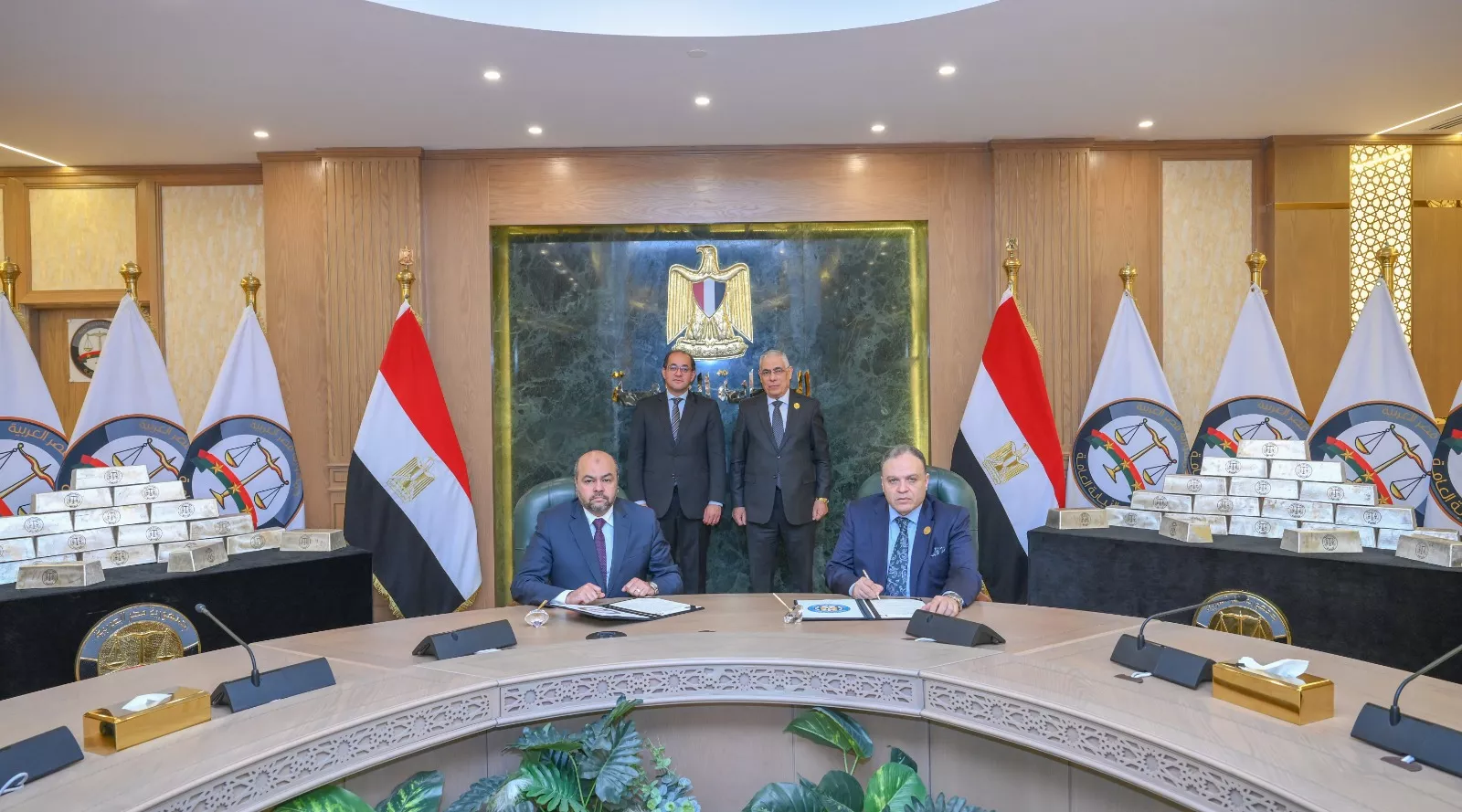 النيابة العامة تشهد احتفالية بمقر مكتب النائب العام مع عدد من كبار مسؤولي الوزارات والجهات المعنية