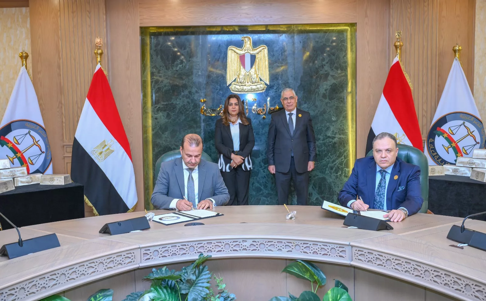 النيابة العامة تشهد احتفالية بمقر مكتب النائب العام مع عدد من كبار مسؤولي الوزارات والجهات المعنية