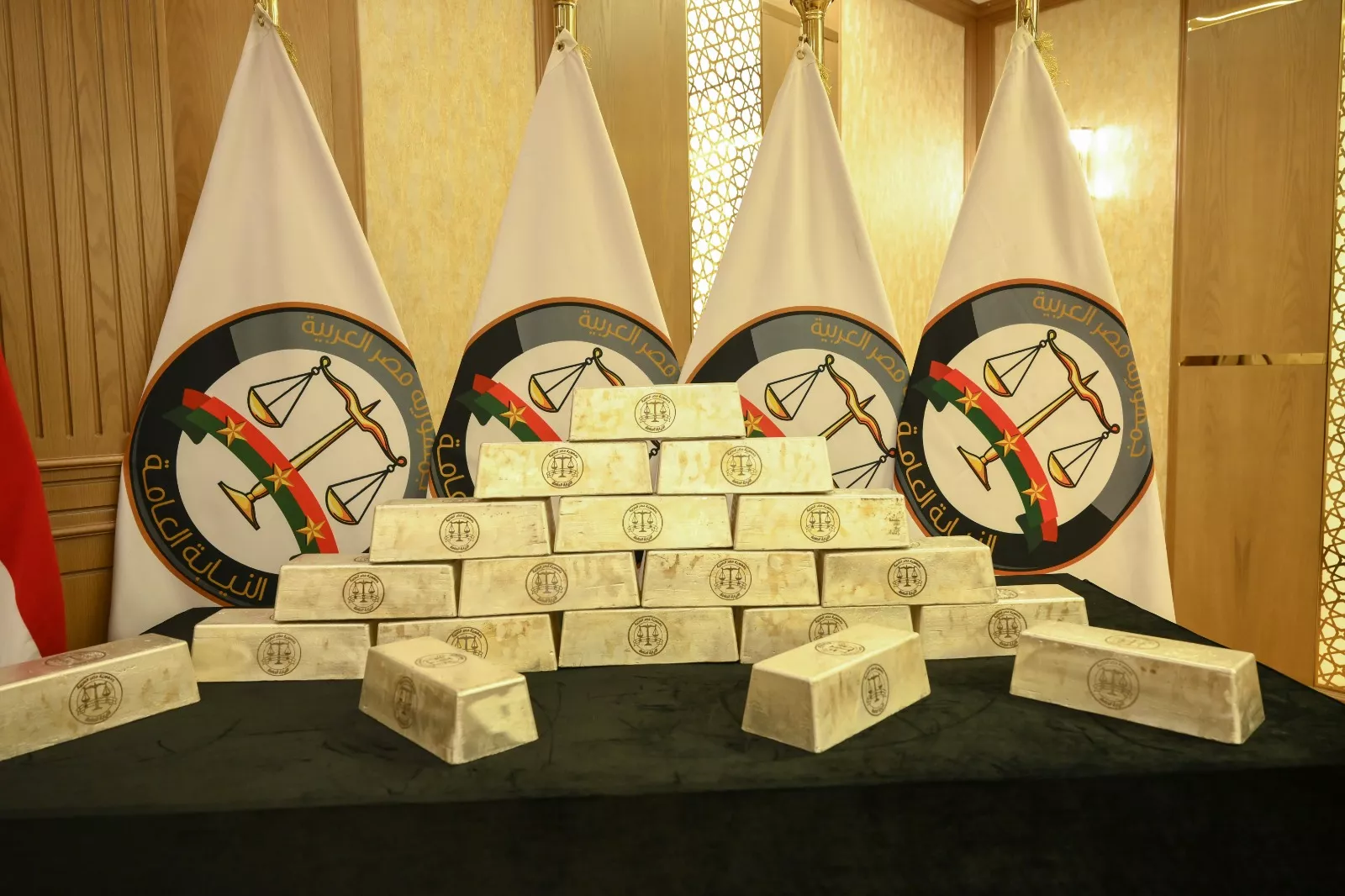 النيابة العامة تشهد احتفالية بمقر مكتب النائب العام مع عدد من كبار مسؤولي الوزارات والجهات المعنية