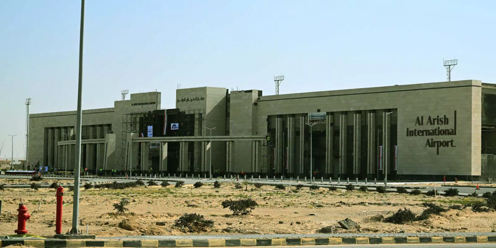 مدبولي يتابع الموقف التنفيذي لمشروع تطوير مطار العريش الدولي