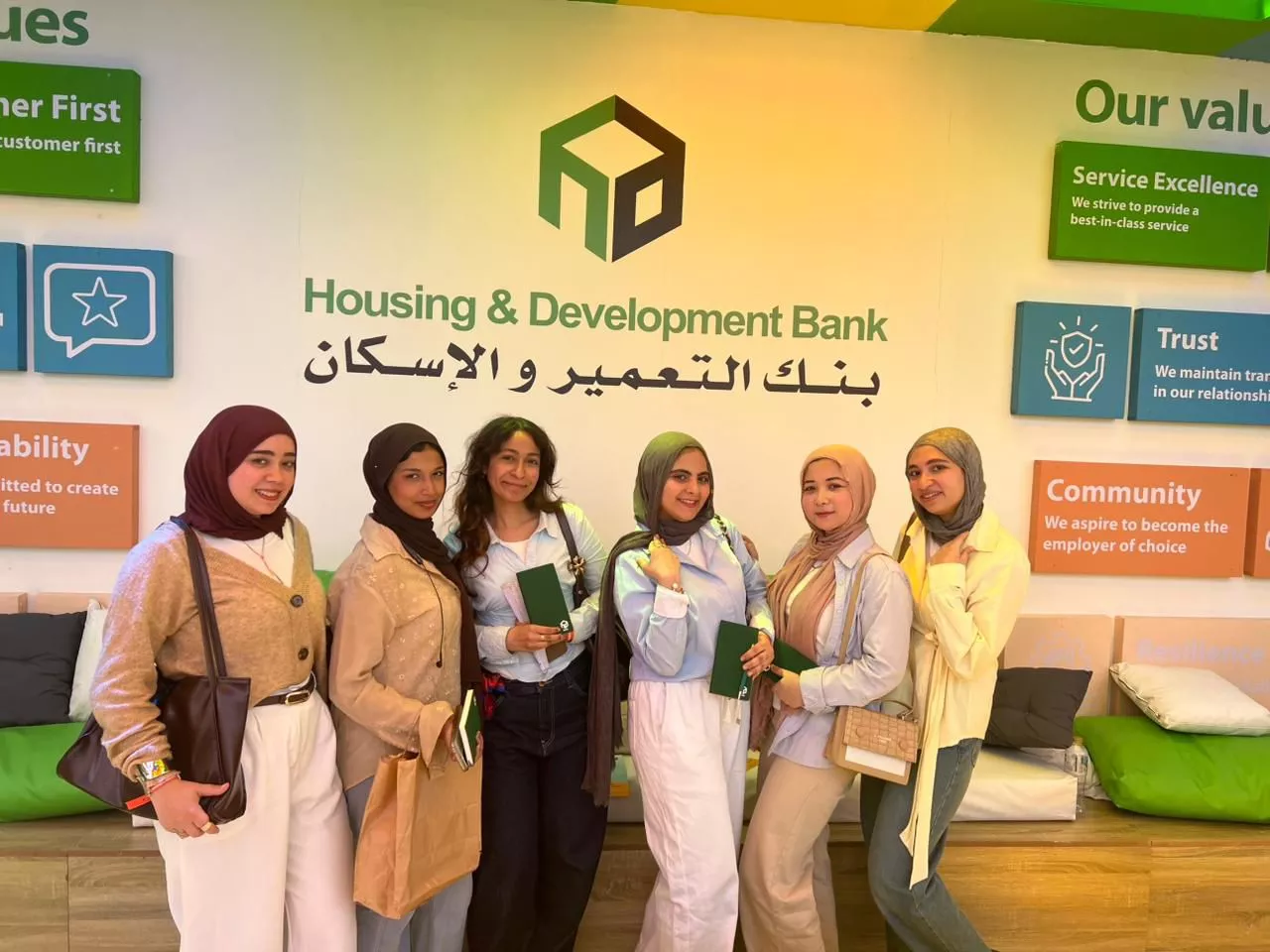 بنك التعمير والإسكان يشارك في رعاية النسخة الثالثة من الملتقى التوظيفي بجامعة القاهرة
