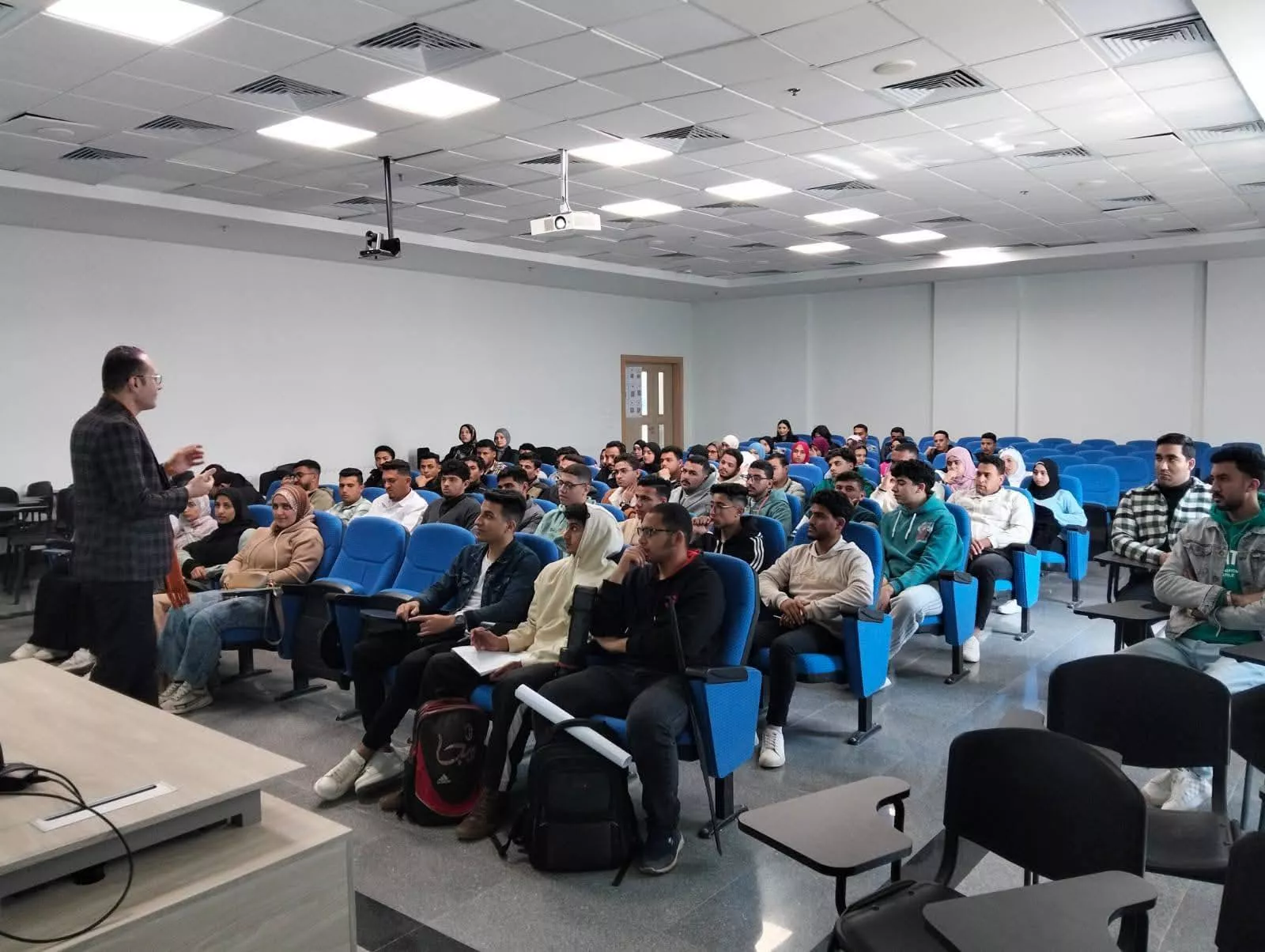 إنشاء جامعة شرق بورسعيد الأهلية بتكلفة 4.6 مليار جنيه