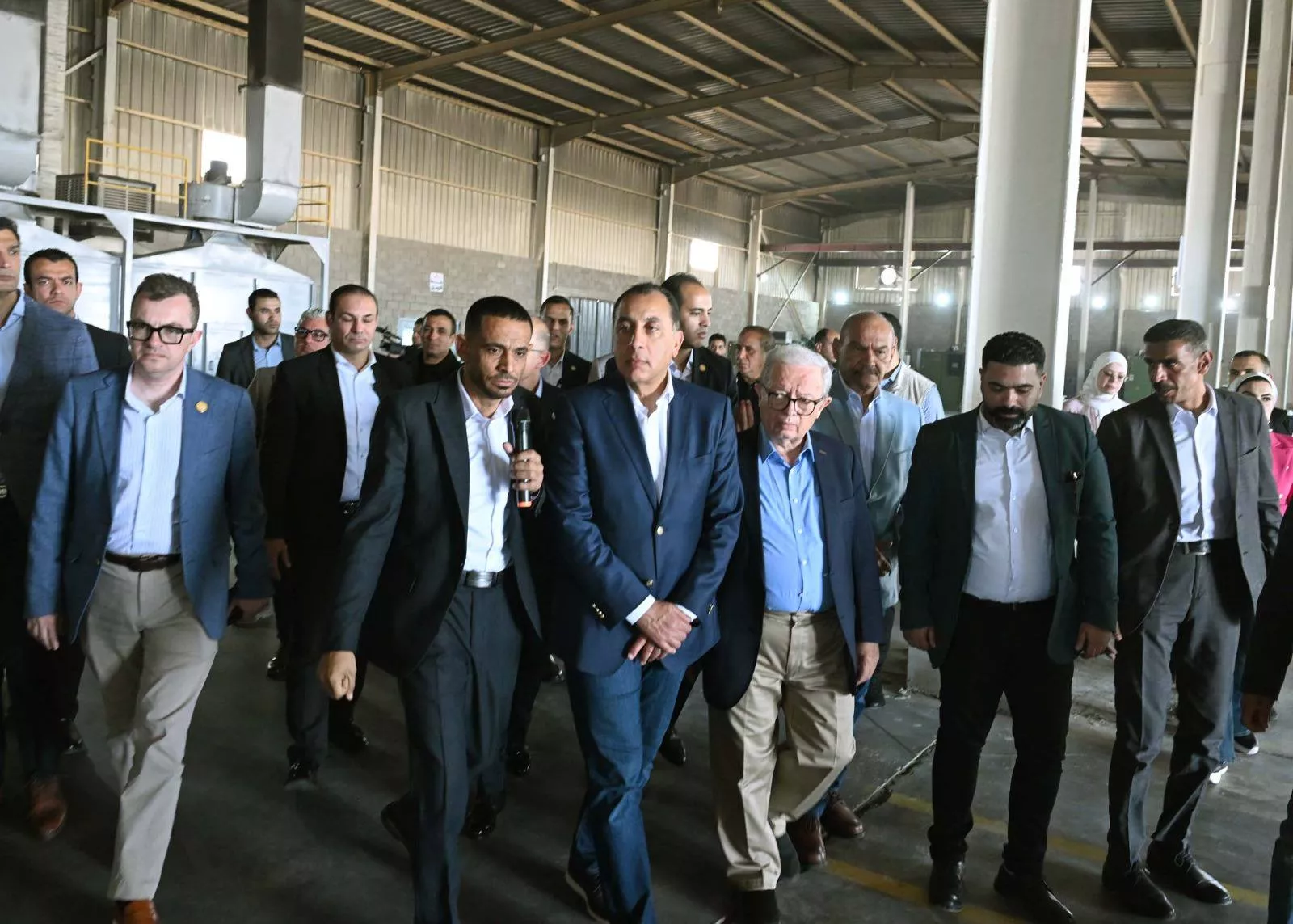 رئيس الوزراء يفتتح مصنع نيو سيفلون لمنتجات الألومنيوم