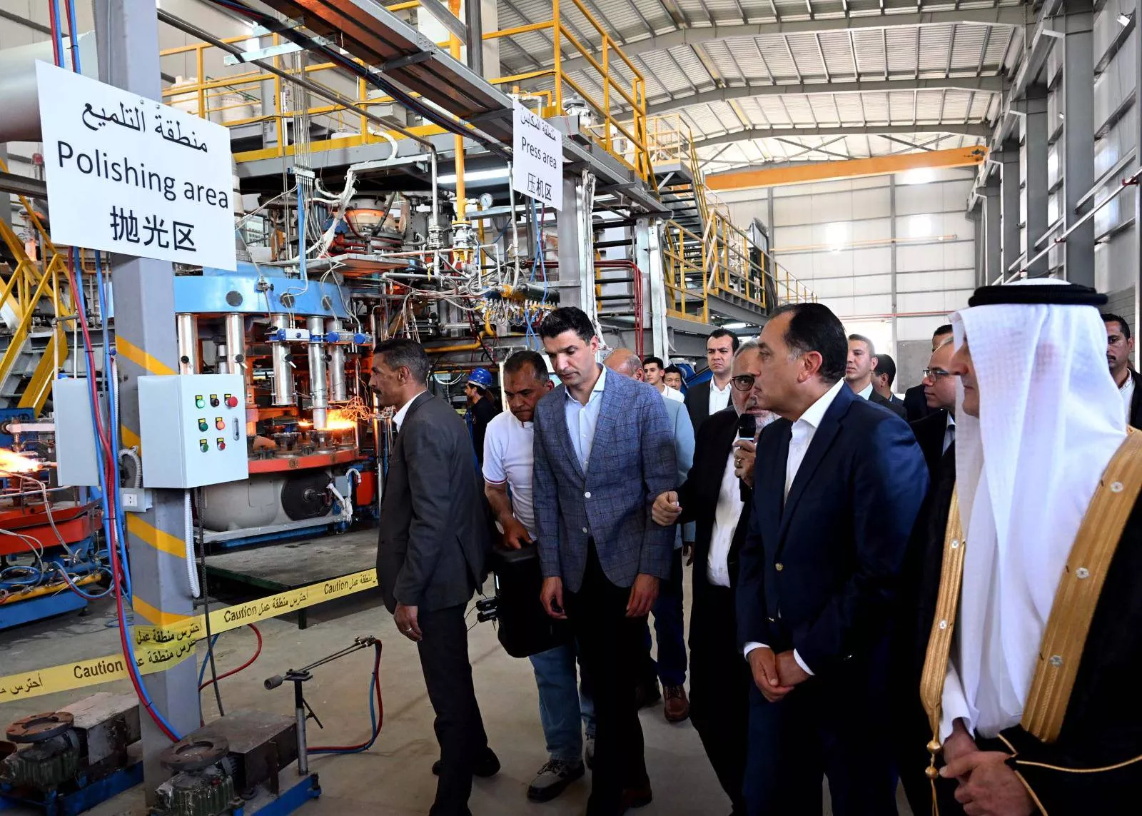 رئيس الوزراء يفتتح مصنع شركة بوريكس للزجاج المحدودة