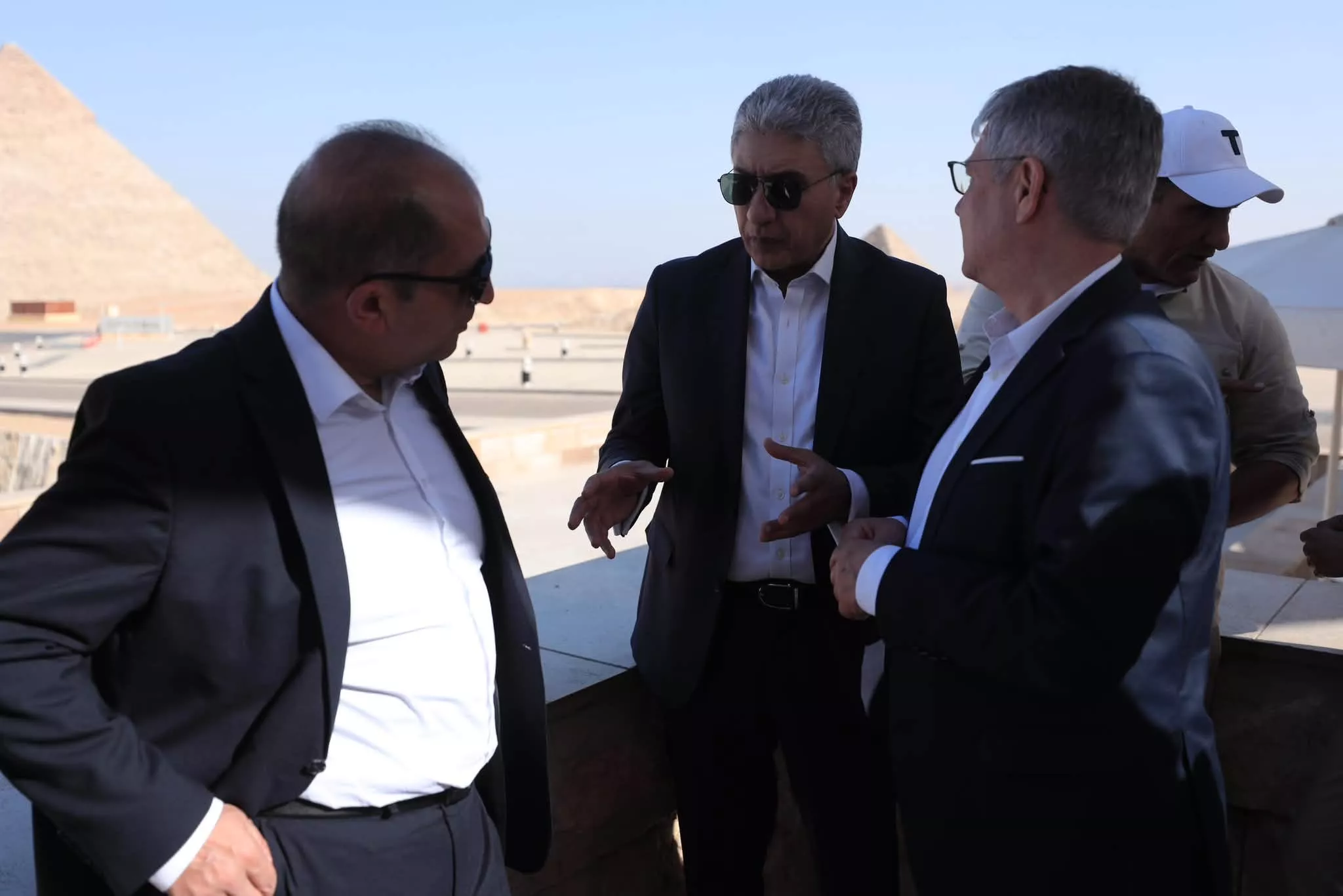 وزير السياحة يلتقي رئيس اتحاد شركات السياحة الألمانية DRV