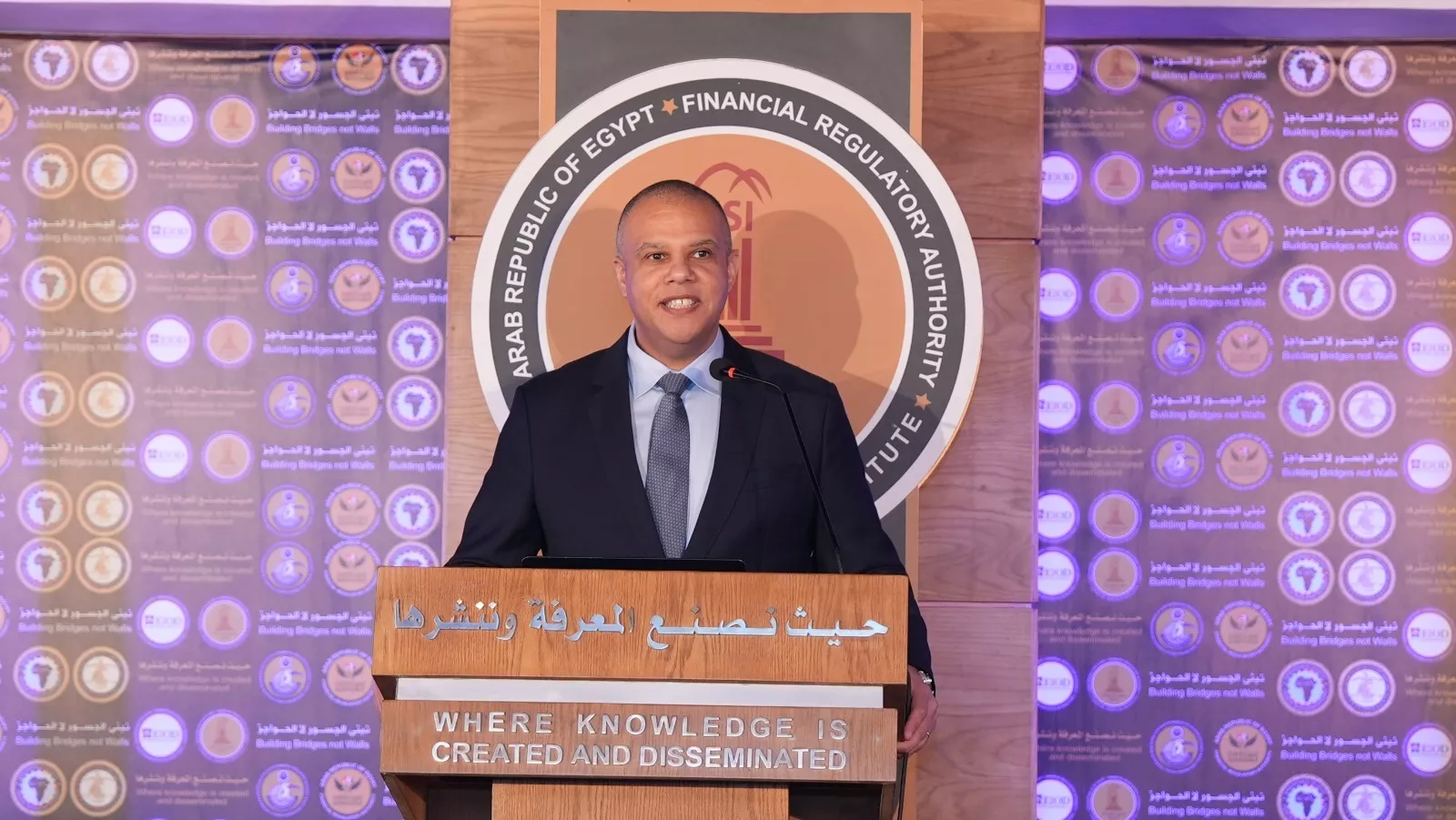 الرقابة المالية تنظم حلقة نقاشية حول قيادة المستقبل