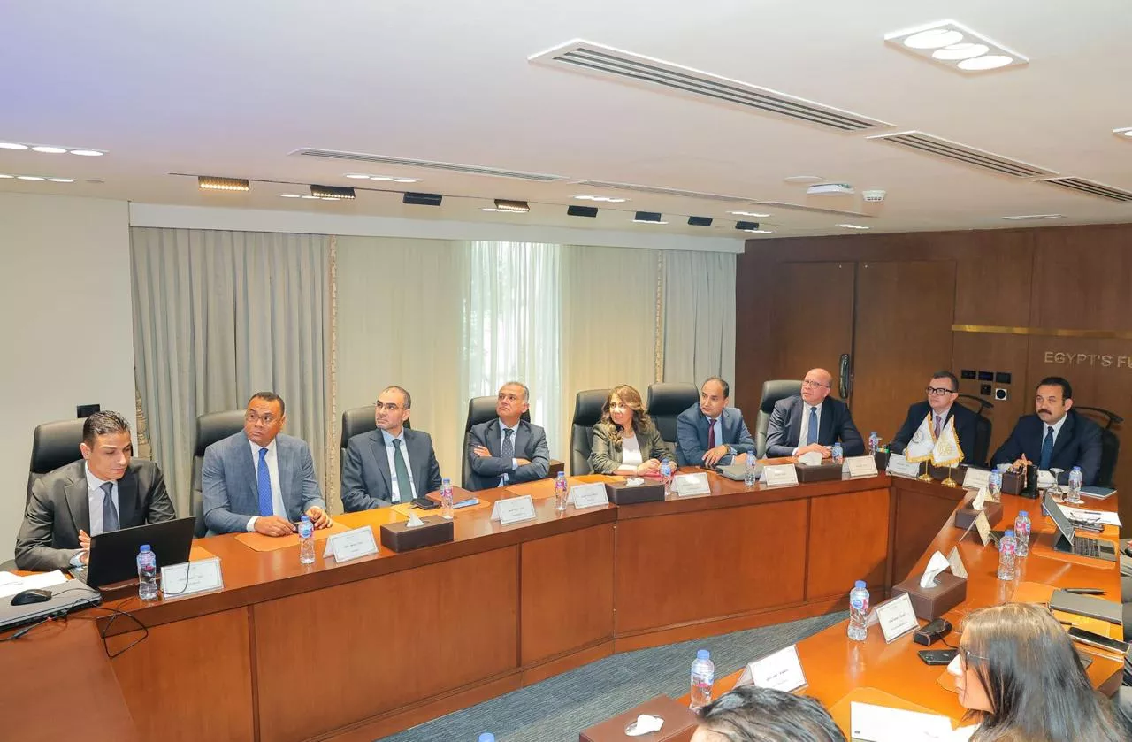 وزير التخطيط يجتمع مع المدير التنفيذي لجهاز مستقبل مصر