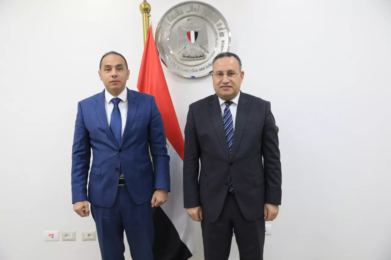 وزير التعليم العالي يجتمع مع رئيس الرقابة المالية
