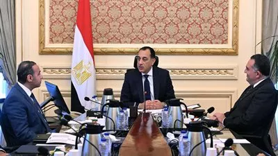 رئيس الوزراء يوجه بسرعة الانتهاء من مشروعات قوانين تنظيم سوق المال