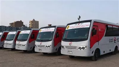 «النقل»: تشغيل 18 ميني باص لربط مدينة الشروق بمحطة القطار الكهربائي
