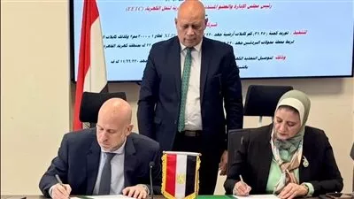 «الكهرباء» توقع عقد توريد كابلات أرضية لربط محطة محولات البدرشين