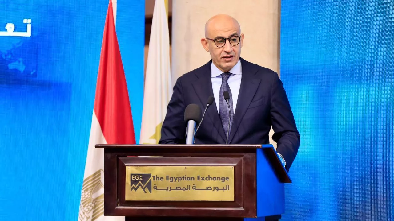 محمد عبد اللطيف وزير التربية والتعليم والتعليم الفني 