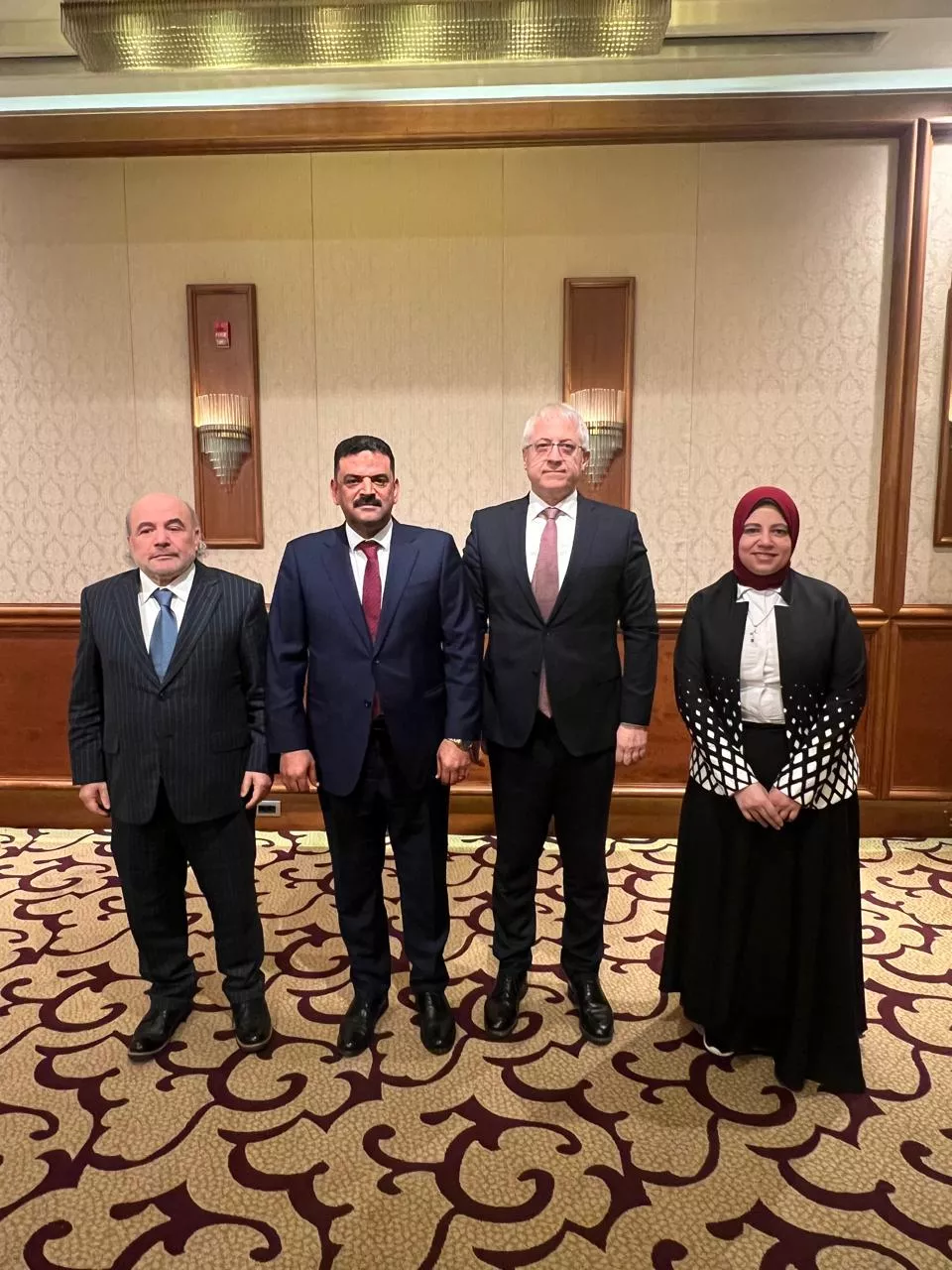 رئيس هيئة الثروة المعدنية يواصل المباحثات مع مستثمري التعدين في تركيا