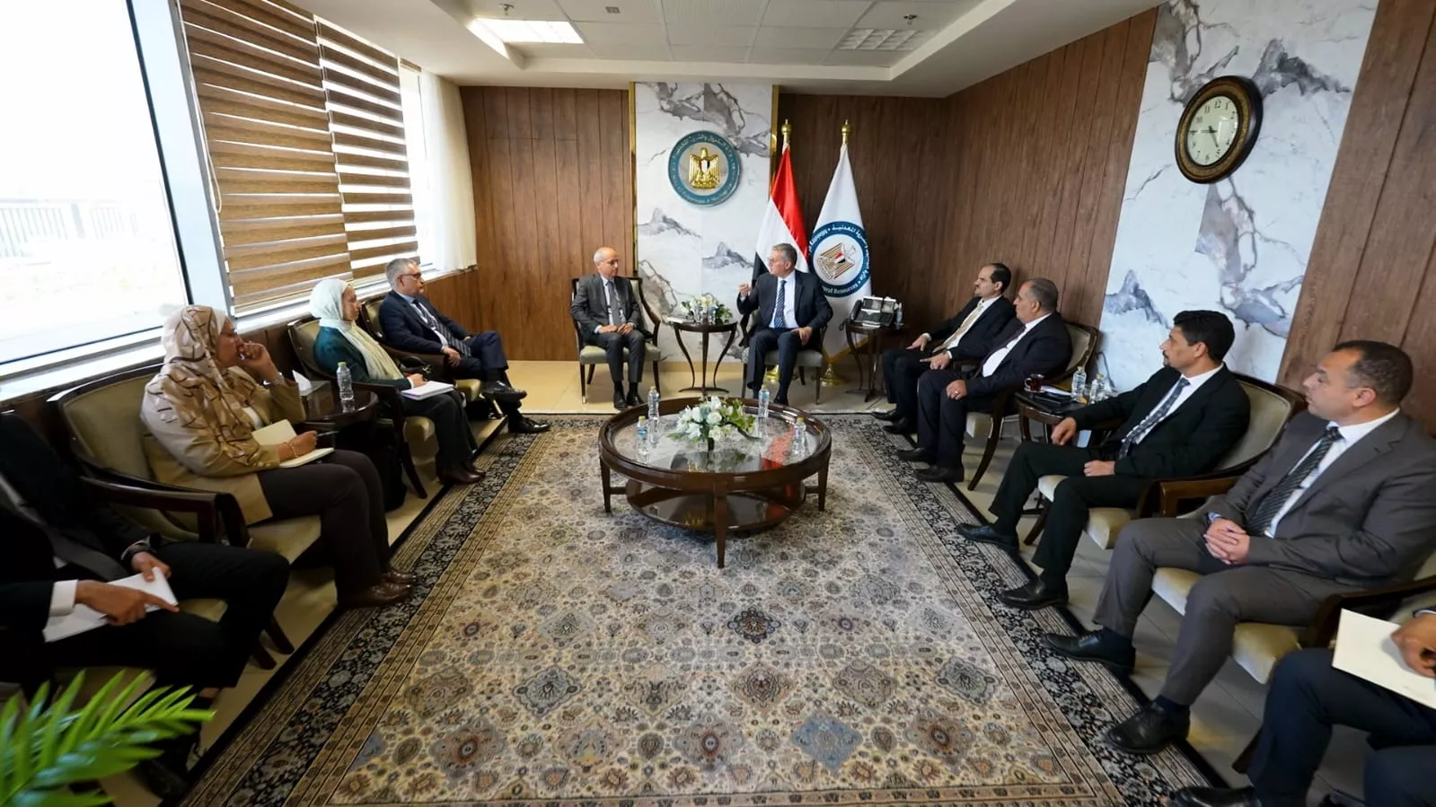 وزير البترول يجتمع مع مدير عام شركة توتال إنرجيز الفرنسية