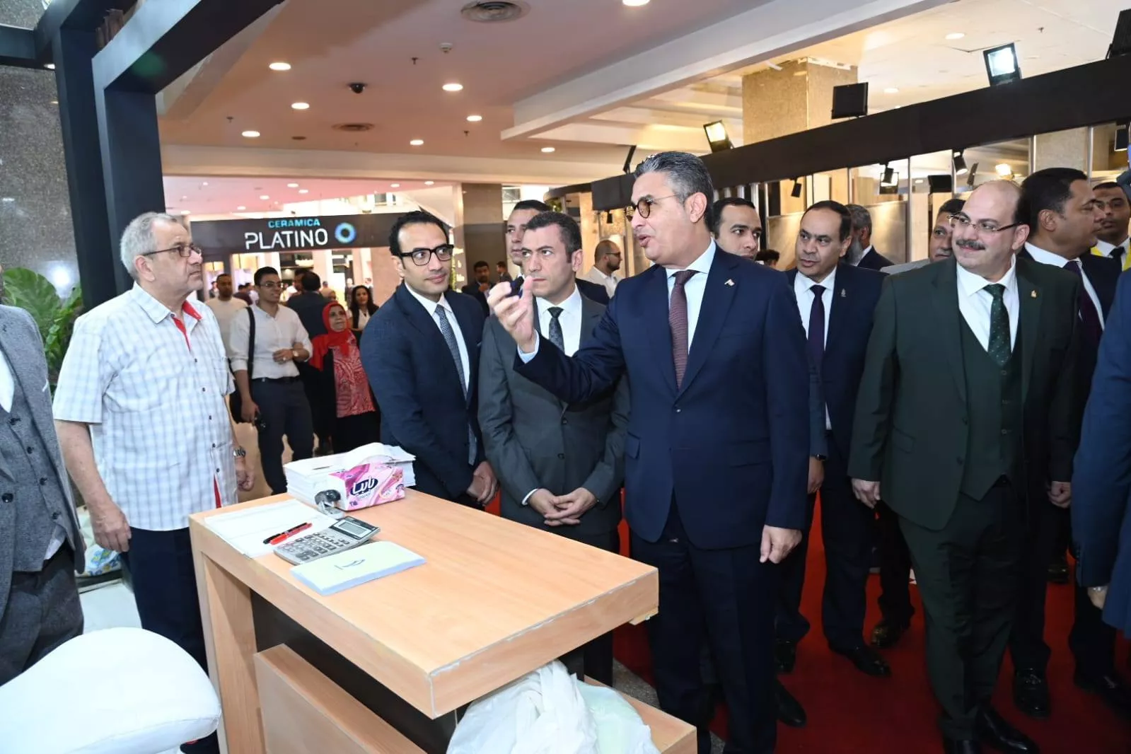 وزير التموين يفتتح معرض سيراميكا ماركت & هوميكس