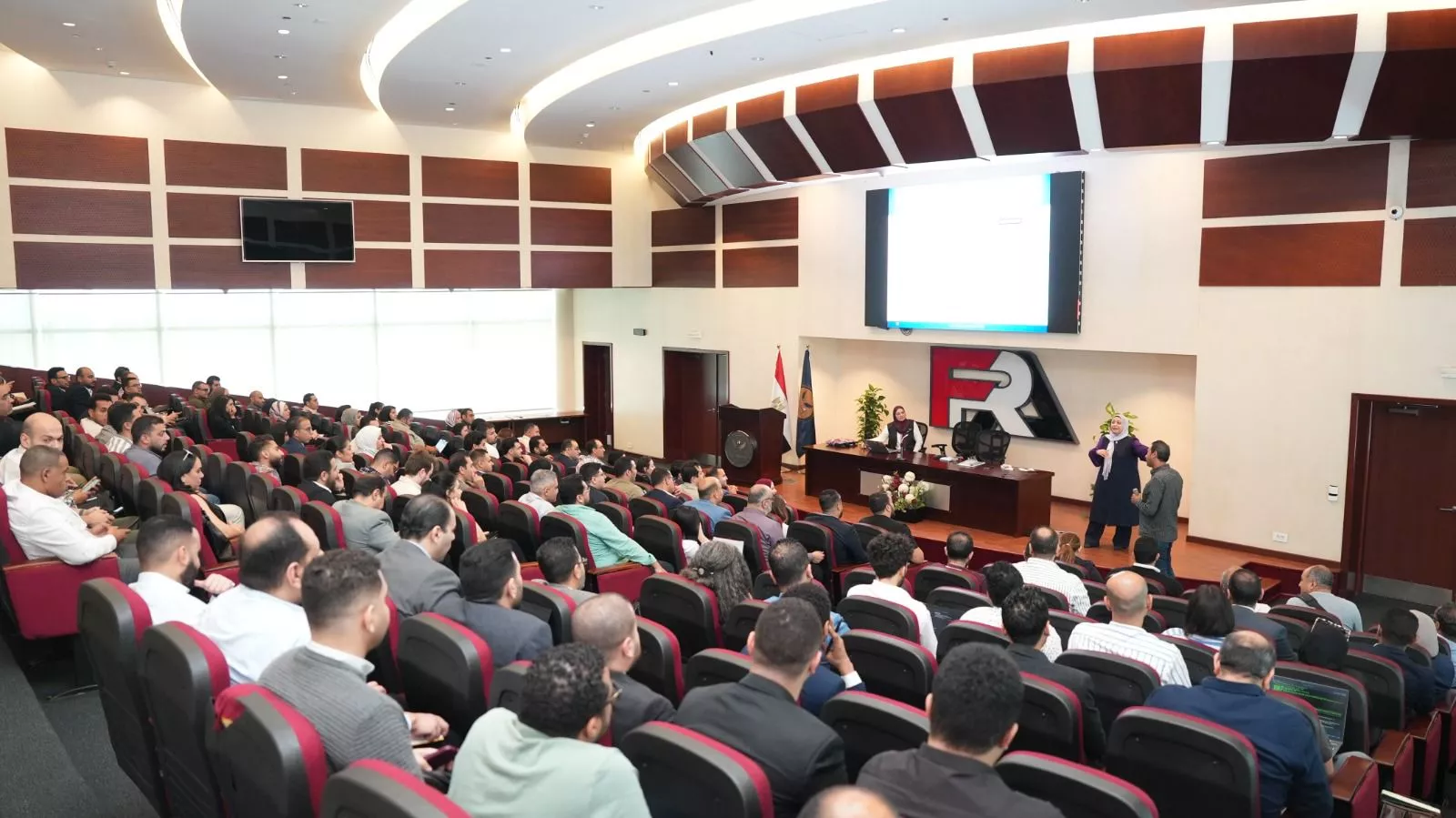 ورشة عمل في الرقابة المالية بالتعاون مع البنك المركزي
