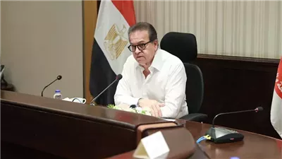 وزير «الصحة» يقرر إجراء الولادة الطبيعية الأولى لكل سيدة «مجانا»