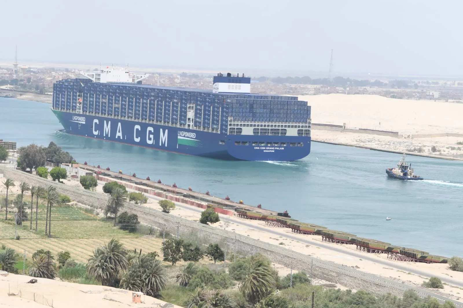 سفينة الحاويات العملاقة CMA CGM GRAND PALAIS
