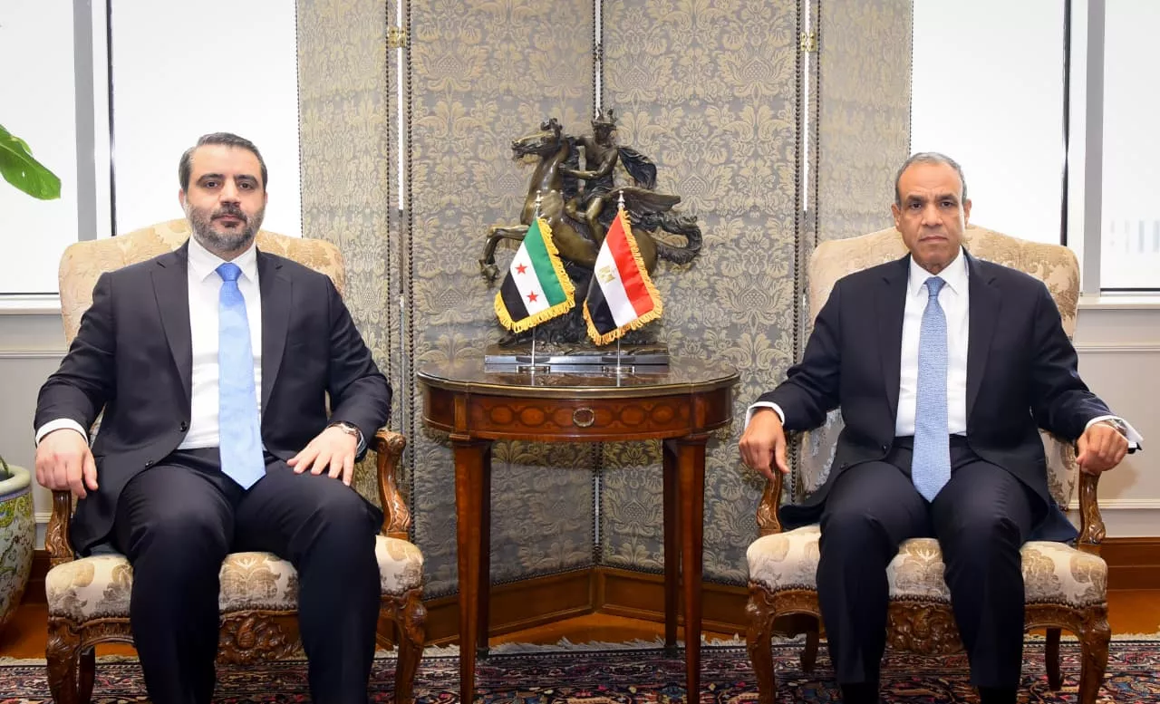 وزير الخارجية يجتمع مع نظيره السوري 