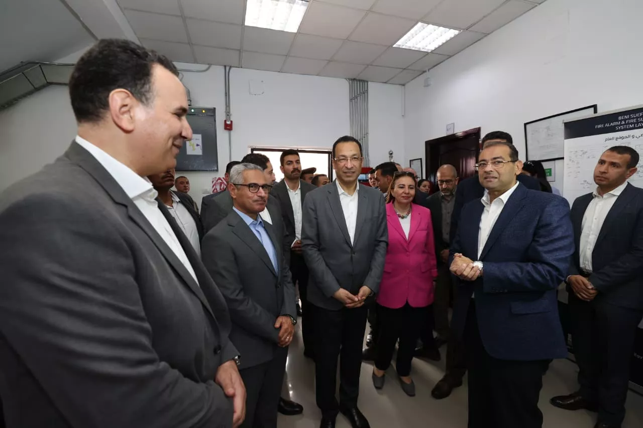 وزير الاتصالات يفتتح مكتب بريد بني سويف