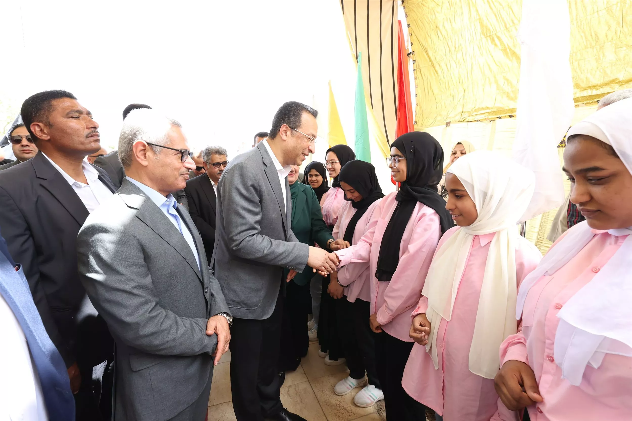 وزير الاتصالات يفتتح مكتب بريد بني سويف