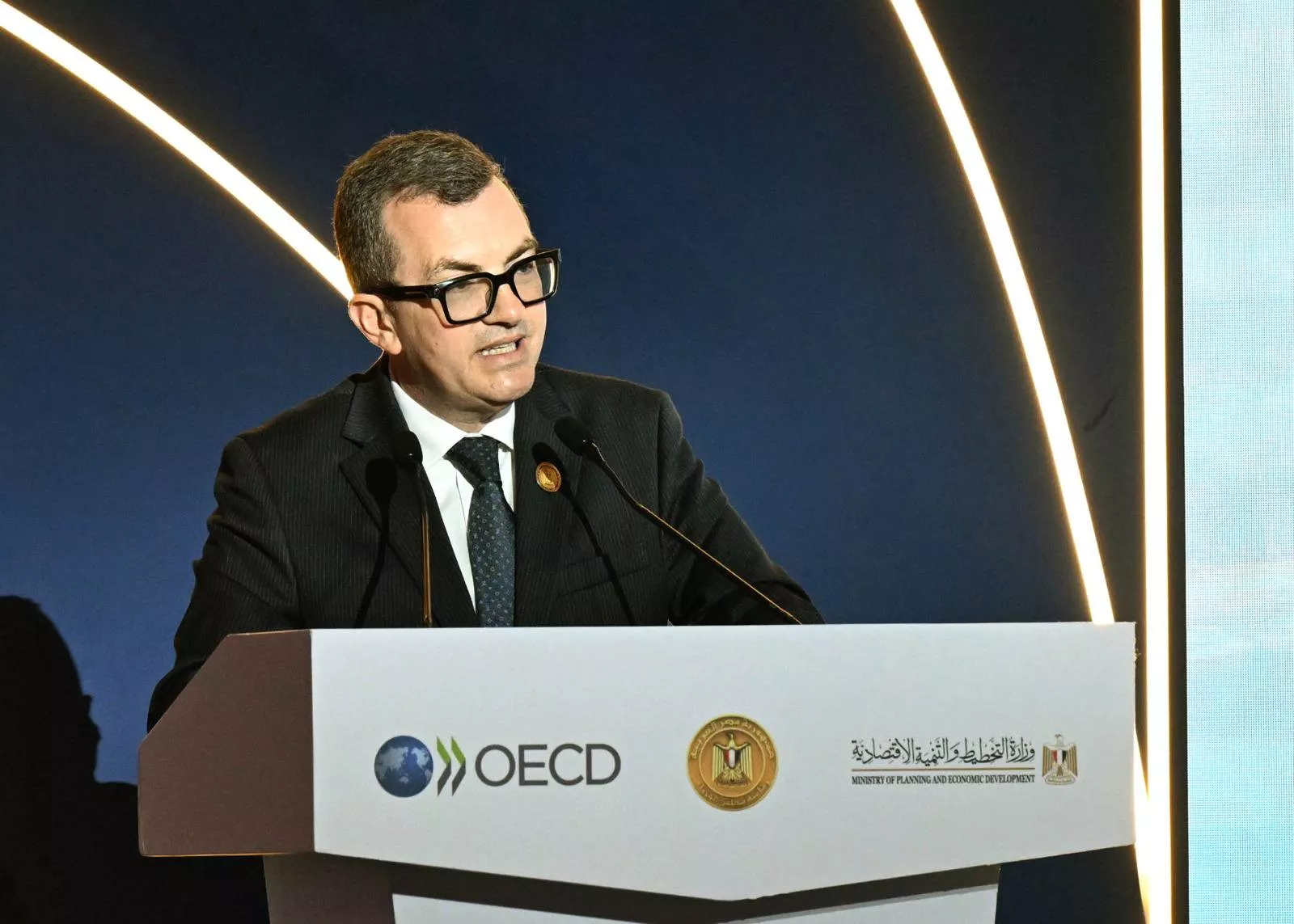الدكتور أحمد رستم وزير التخطيط
