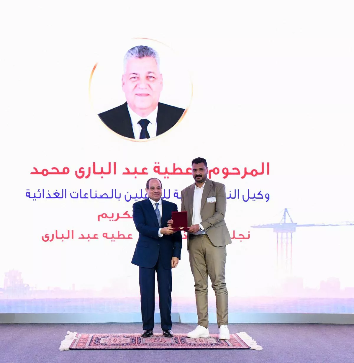 الرئيس السيسي يشارك في احتفال عيد العمال